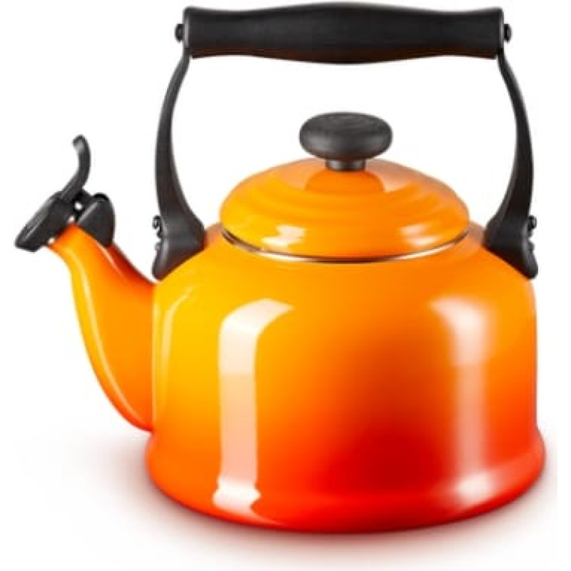 Le Creuset Чайник традиционный 2,1 л оранжевый