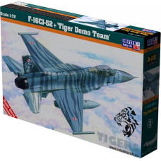 MODEL SAMOLOT F-16CJ-52+ TIGER DEMO 1:72