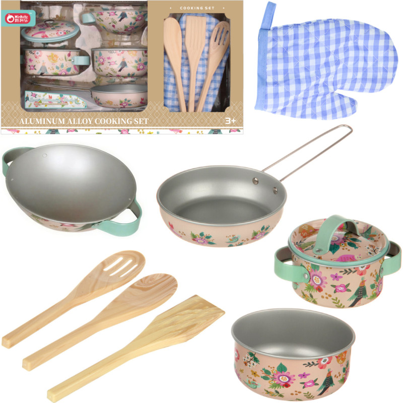 ZESTAW NACZYŃ METALOWYCH 9 ELEMENTÓW