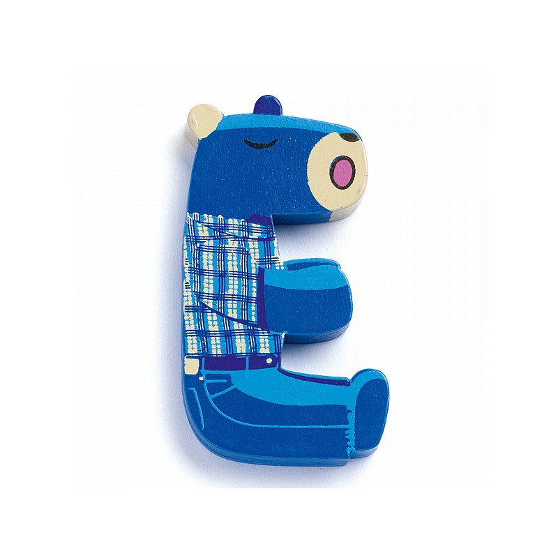 E - деревянная буква