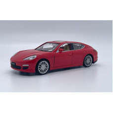 MSZ Porsche Panamera S, 1:32